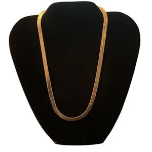 Vintage Park Lane gold tone necklace looks expensive and is well made EVC